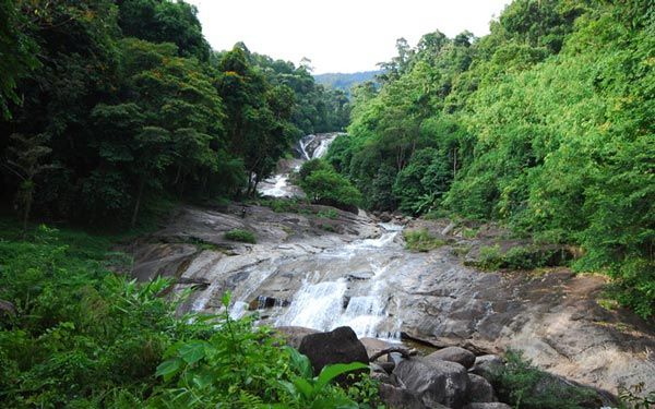 Tha Pae Waterfall (Khao Luang National Park)