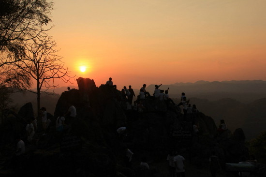 ถ้ำผาหงษ์จุดชมพระอาทิตย์ตก