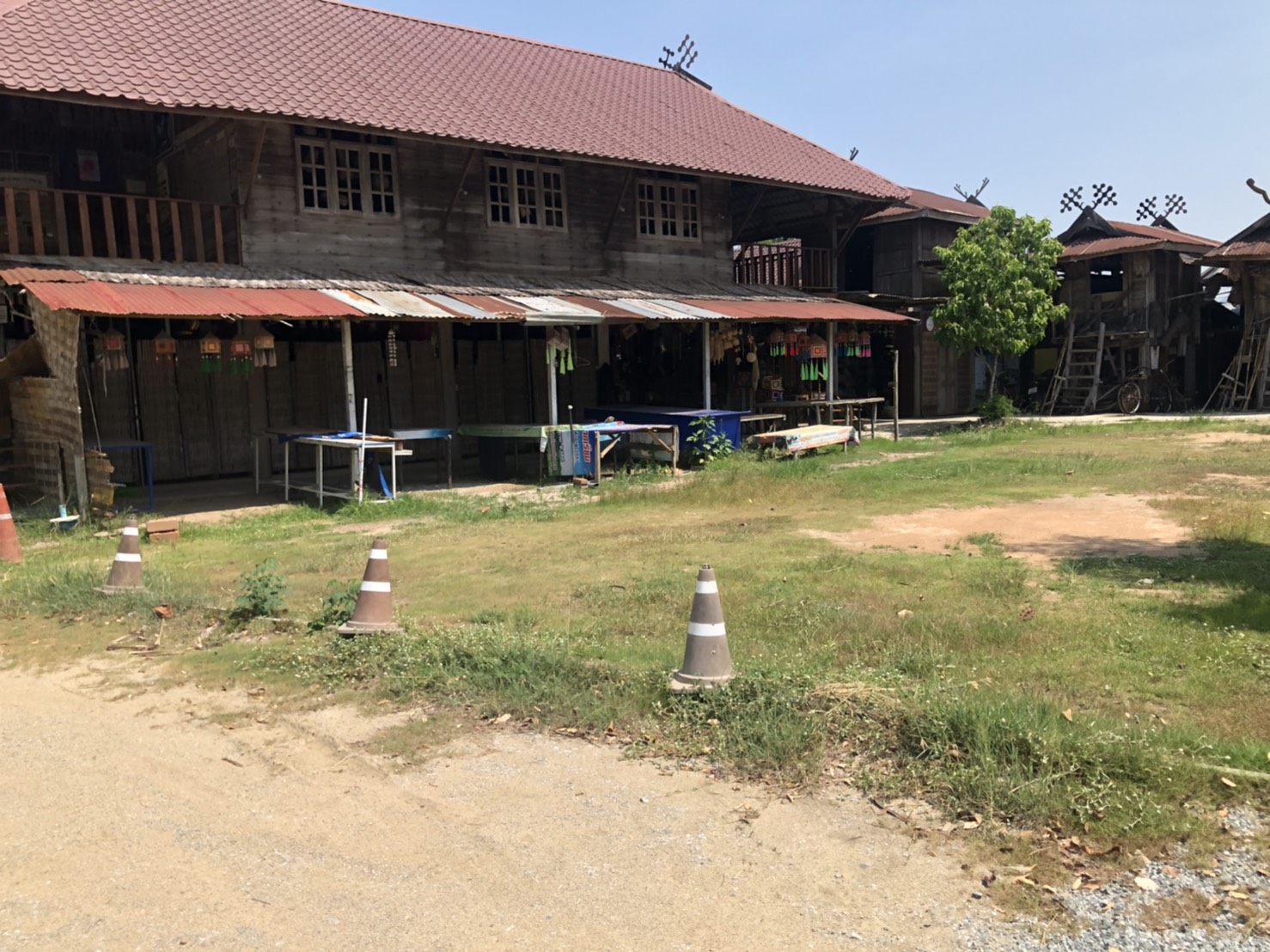 Thailand: Yarn used for weaving, Ban Na Pa Nat Tai Dam Cultural Village,  Loei Province. The Tai Dam or Black Tai are an ethnic group found in parts  of Laos, Vietnam, China