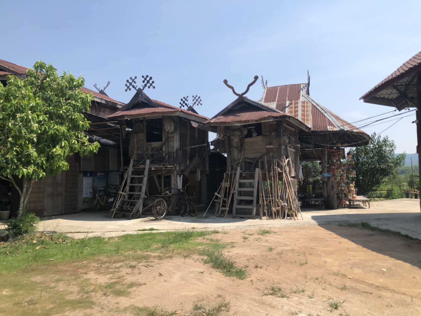 Thailand: Yarn used for weaving, Ban Na Pa Nat Tai Dam Cultural Village,  Loei Province. The Tai Dam or Black Tai are an ethnic group found in parts  of Laos, Vietnam, China